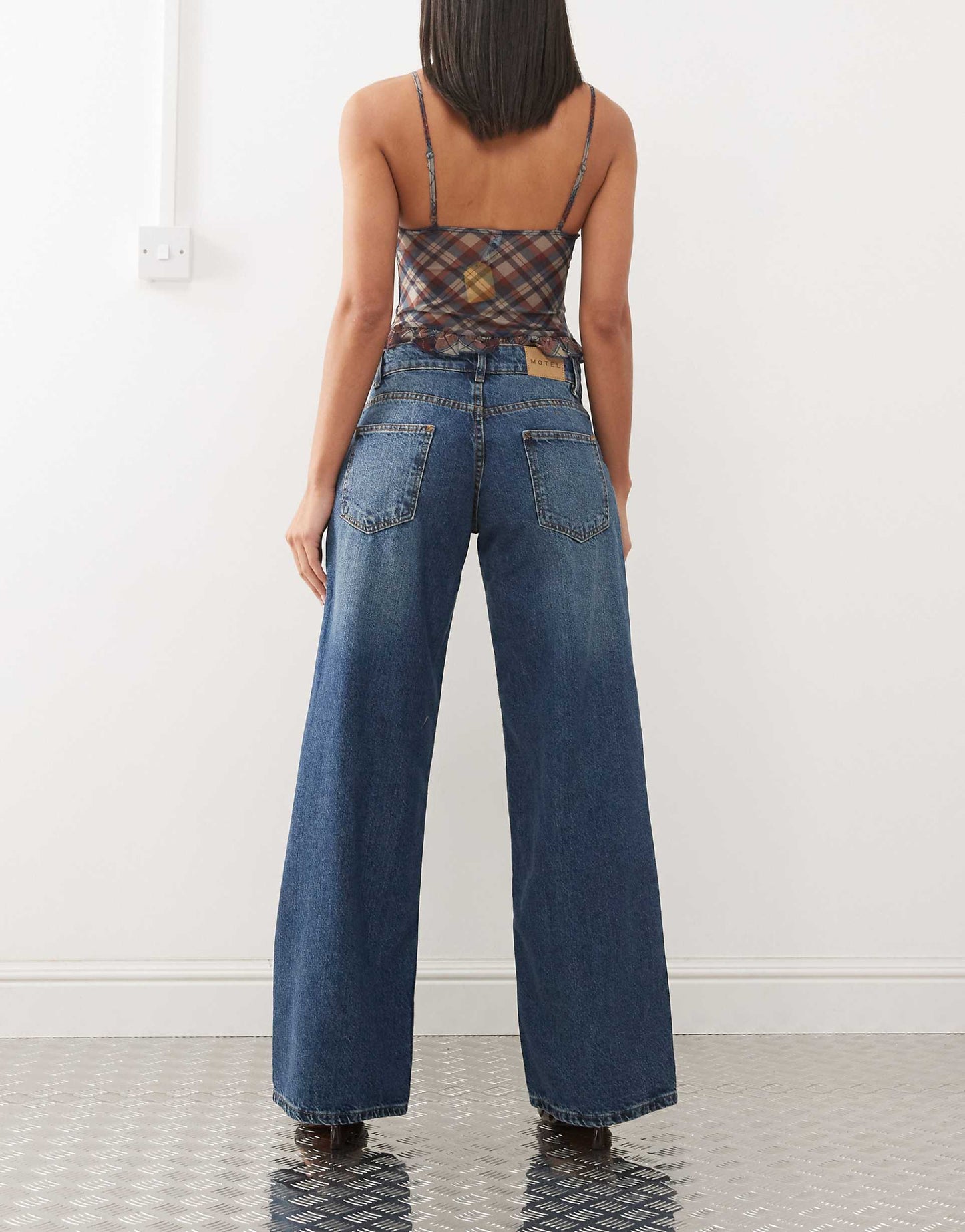 Roomy Extra Wide Low Rise Jeans