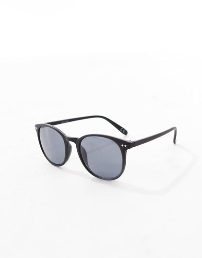 Retro Round Sunglasses With Smoke Lens