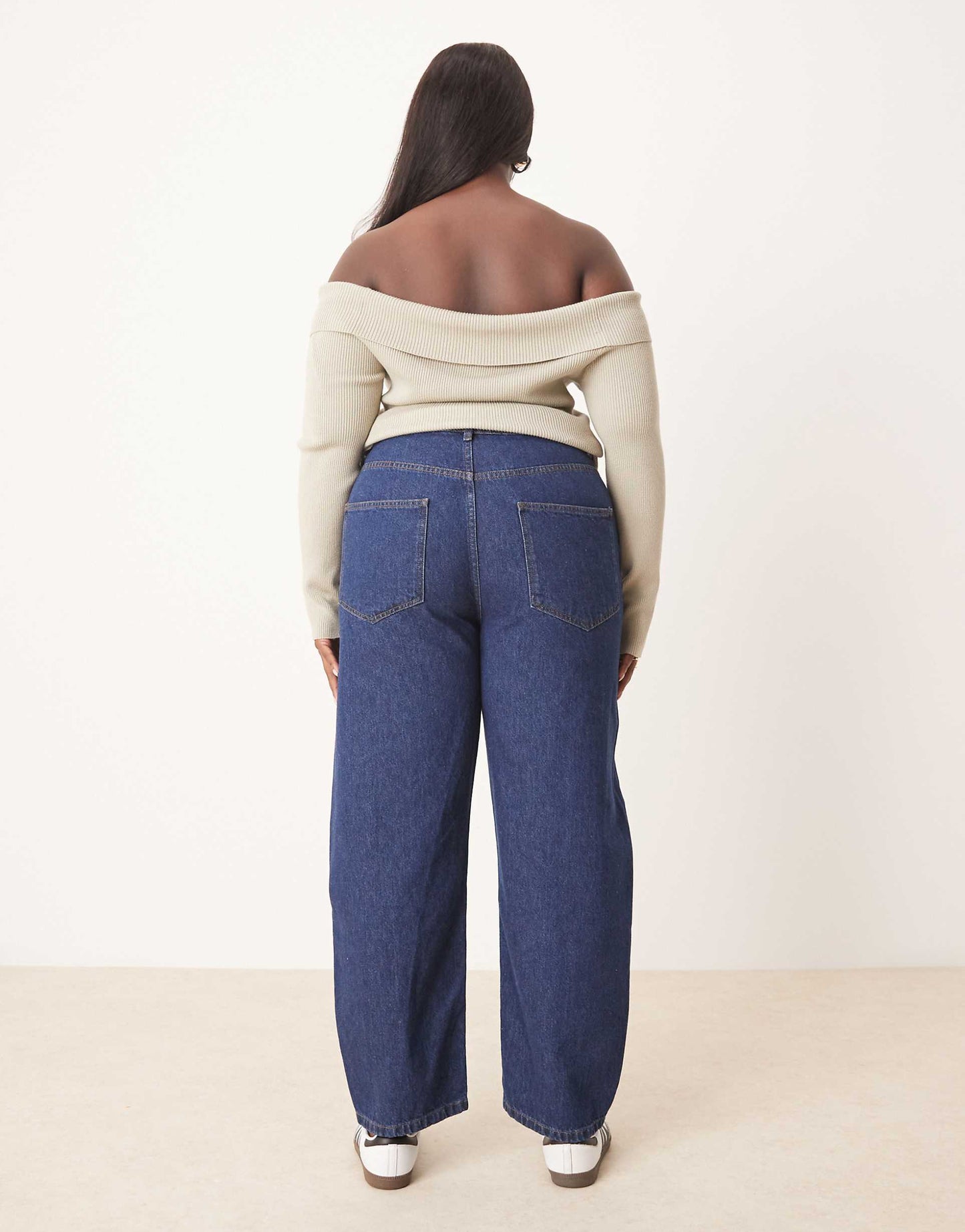 Curve Barrel Leg Jeans