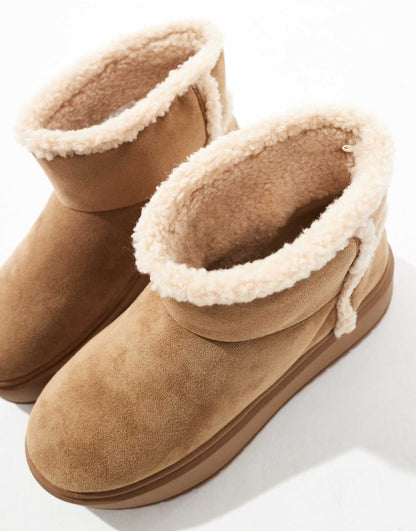 Shearling Trim Cosy Boots