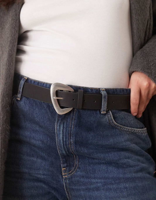 Curve Sculptural Buckle Belt