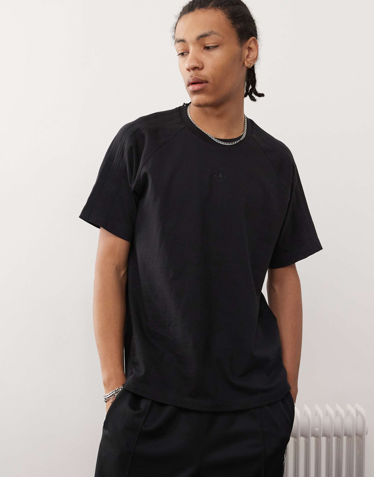 Originals Premium Essentials Tee
