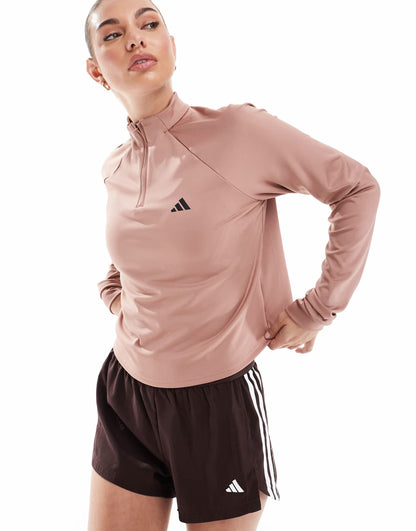 Training Essentials Minimal Branding 1/4-Zip Cover Up