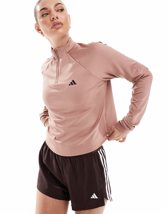 Training Essentials Minimal Branding 1/4-Zip Cover Up