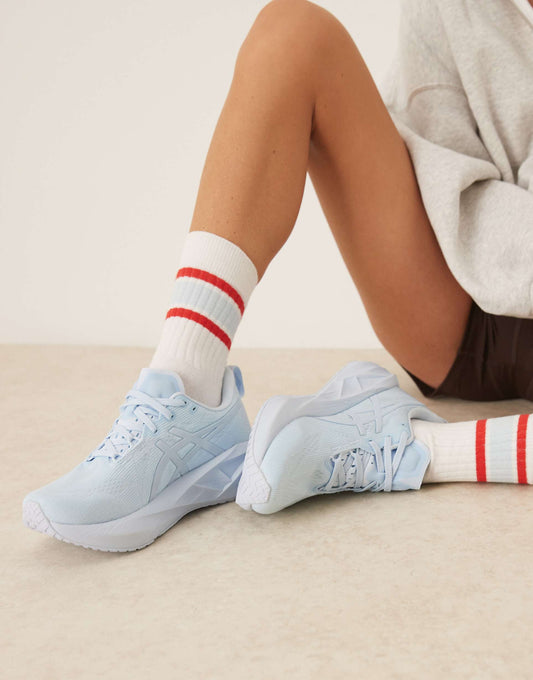 Novablast 5 Lite-Show Running Trainers