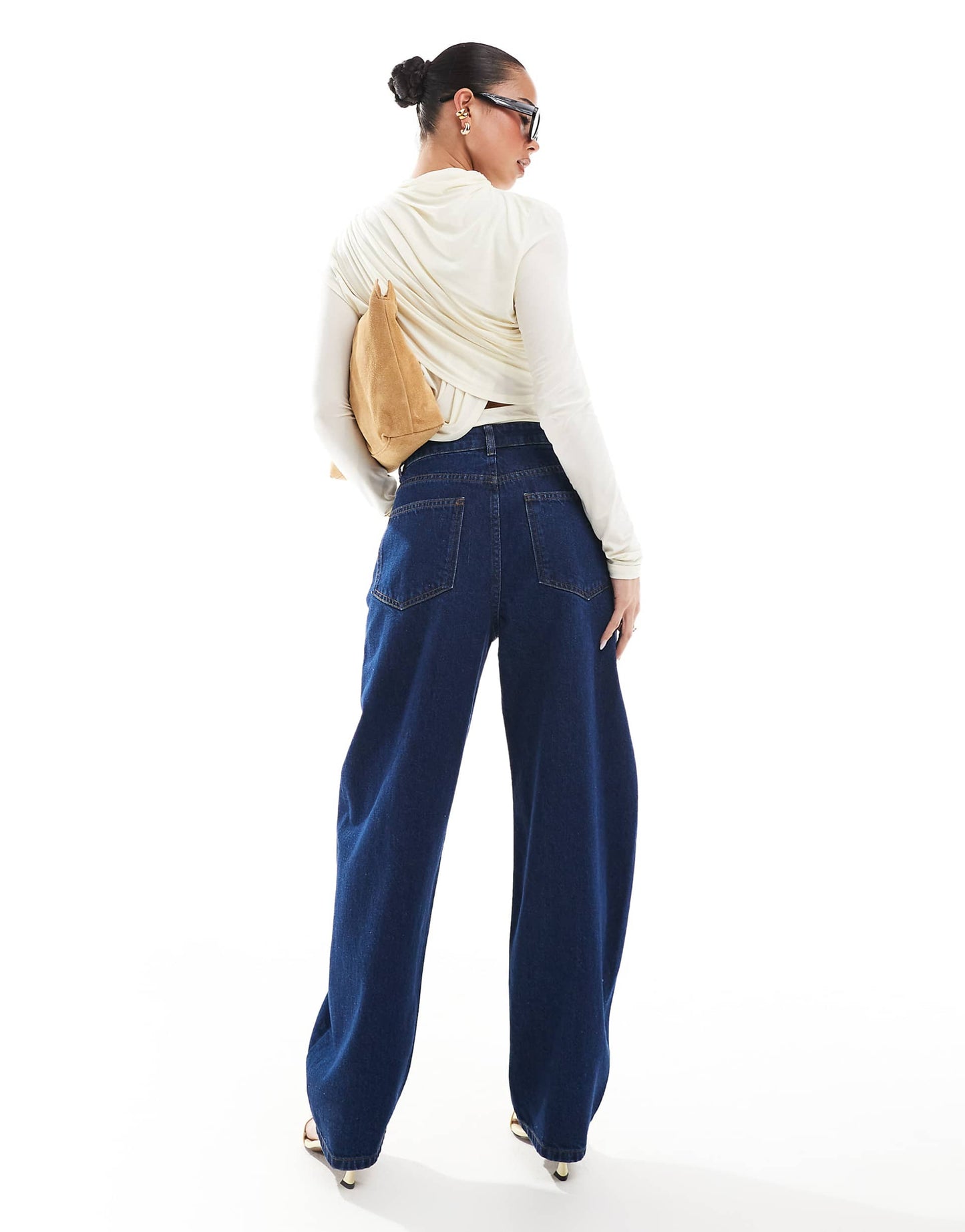 Barrel Leg Jeans