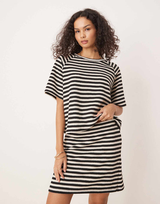 Crochet Knit Short Sleeve T-Shirt Co-Ord