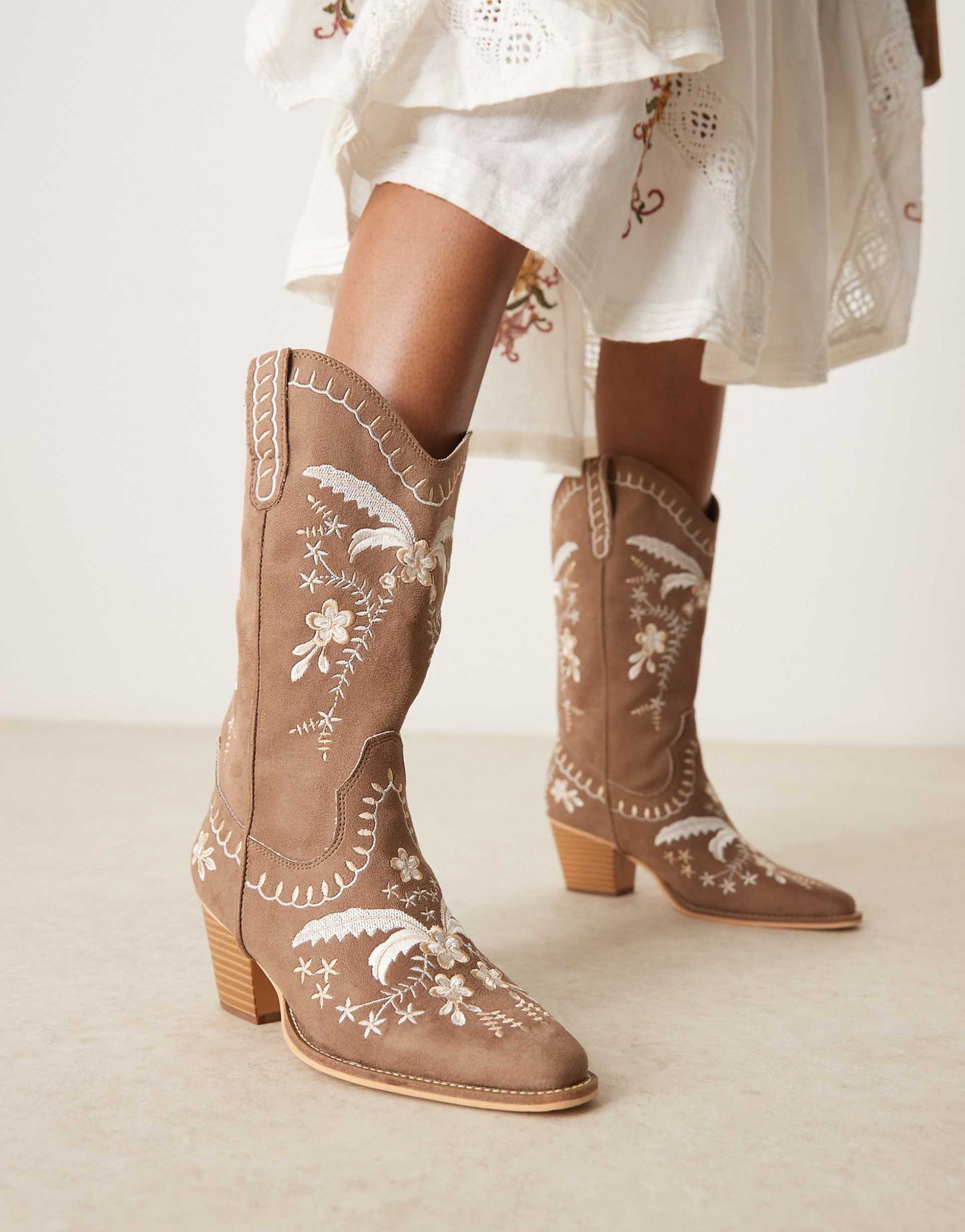 Wide Fit Embroidered Western Knee Boots