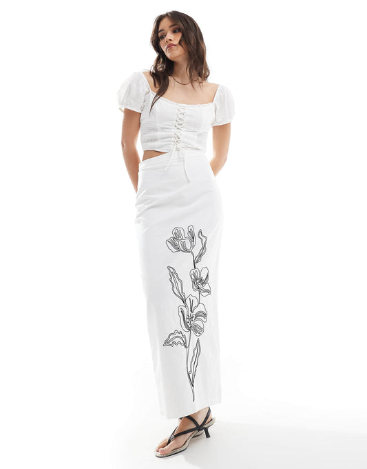 Linen Look Floral Embroidered Maxi Skirt