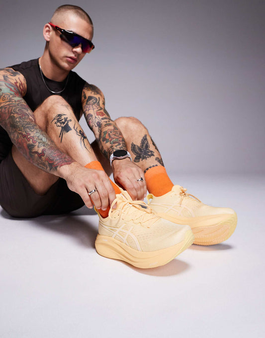 Gel-Nimbus 27 Lite-Show Running Trainers