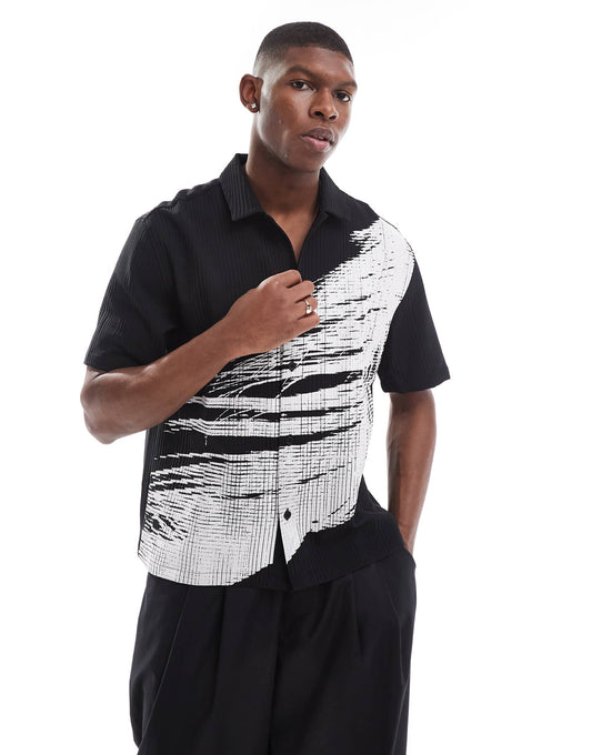 Textured Mesh Printed Shirt