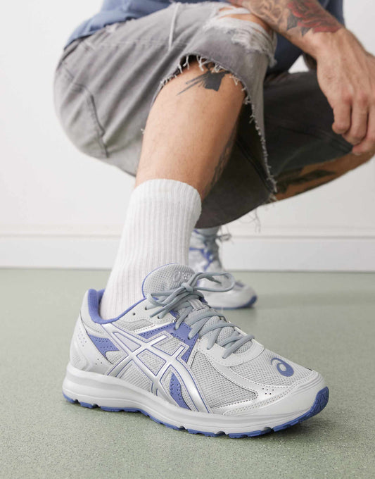 Jog 100 S Trainers