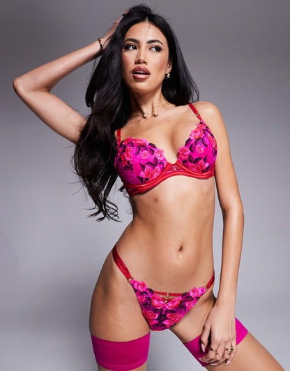 Everlasting Love Lingerie Set