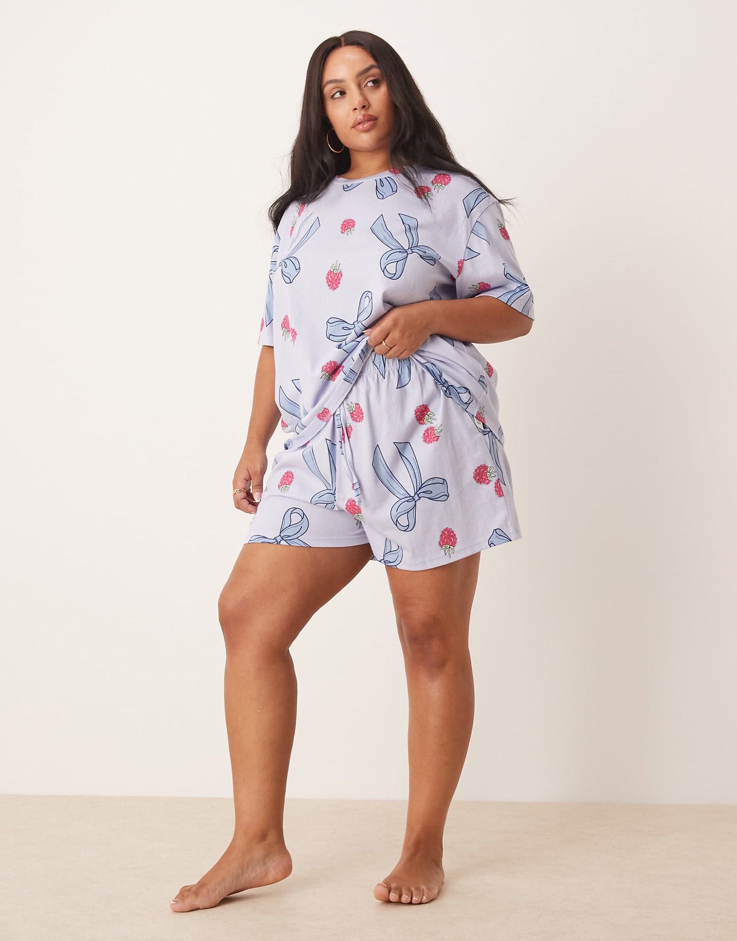 Curve Bow & Berry Oversized Tee & Short Pyjama Set