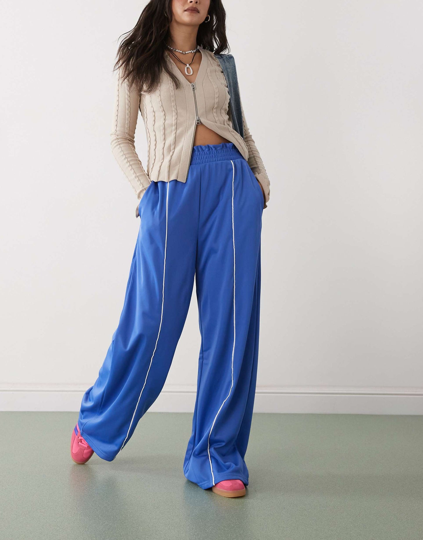 Wide Leg Pull On Track Pant With White Piping