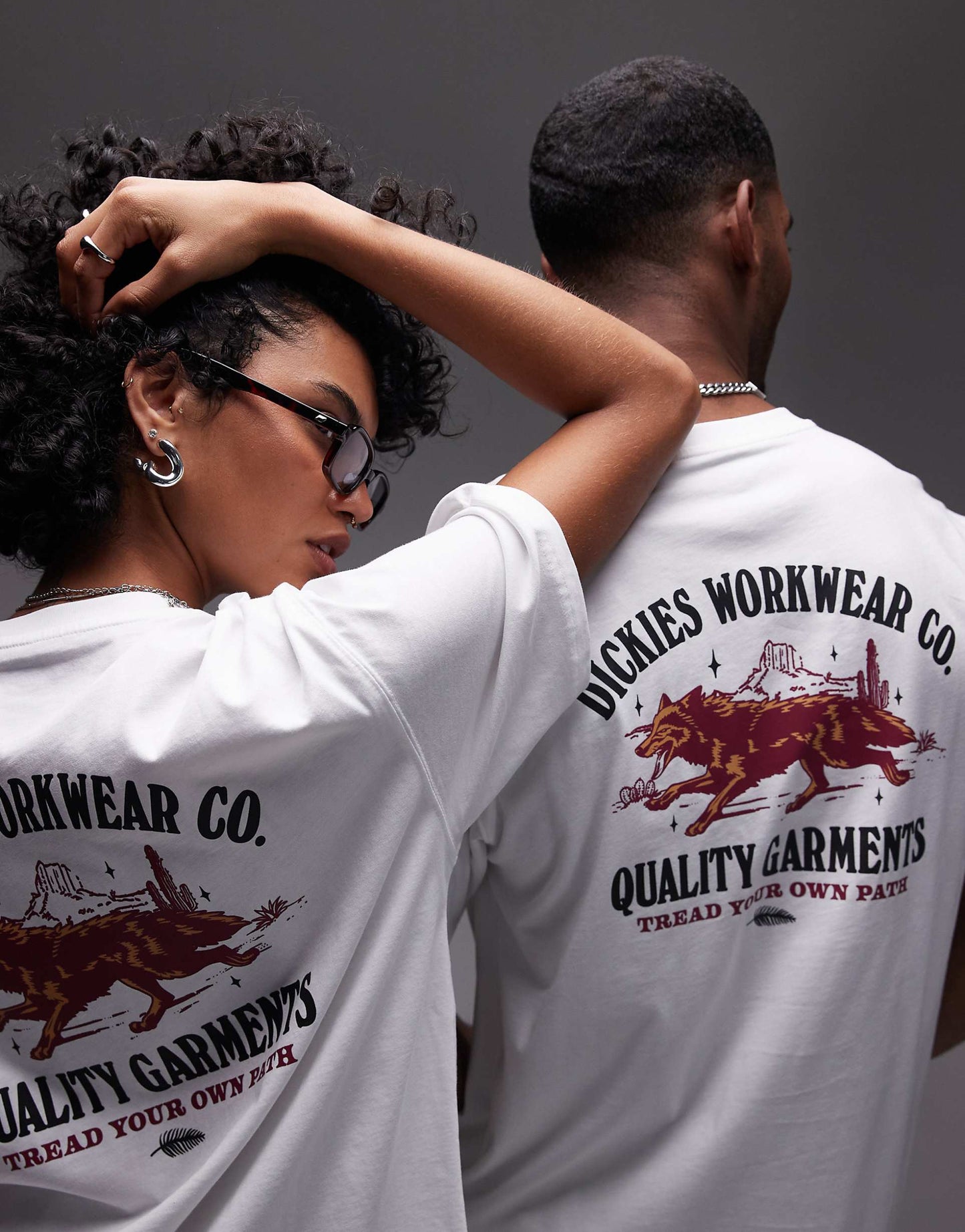 Wolf Country Graphic Back Print T-Shirt