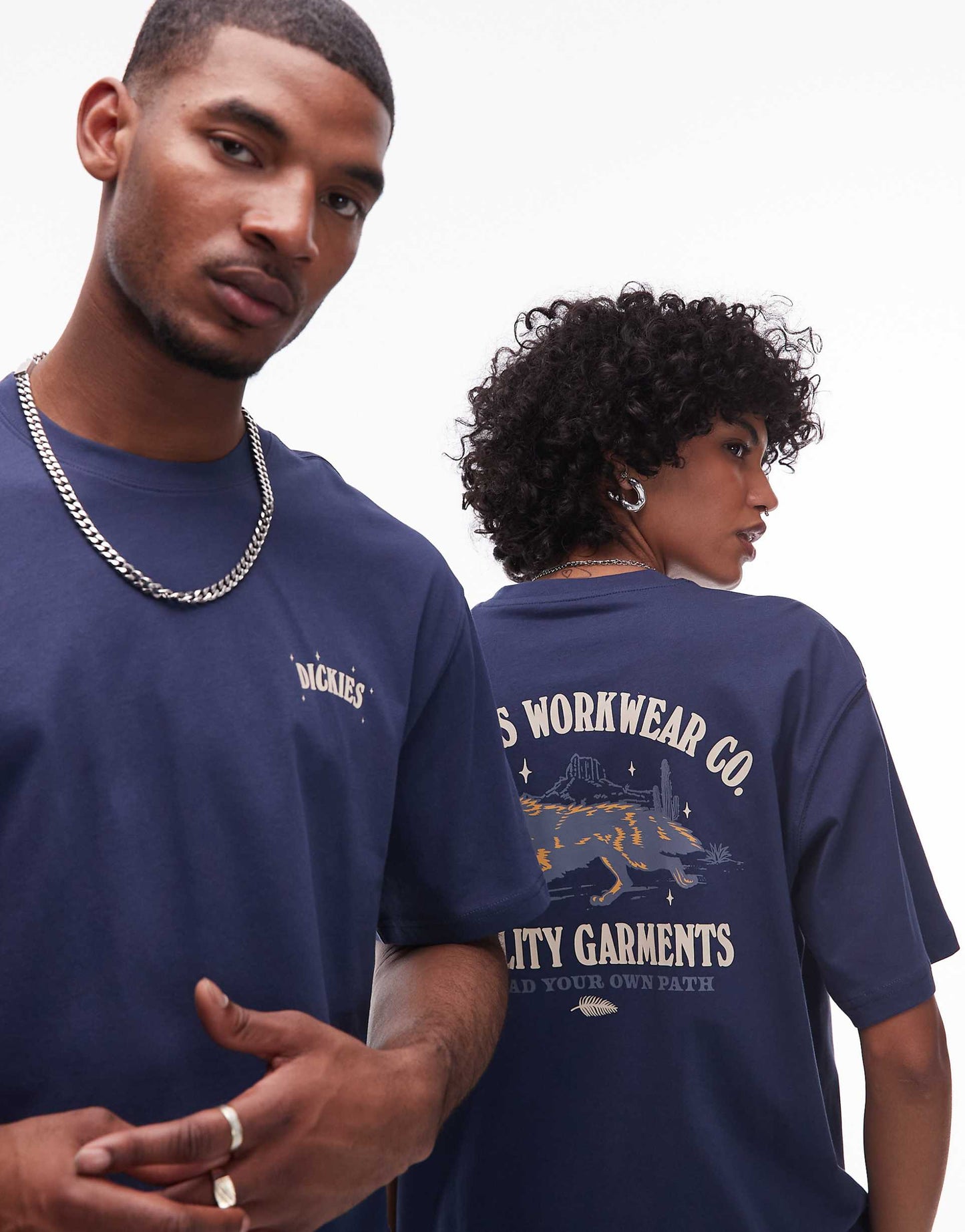 Wolf Country Graphic Back Print T-Shirt