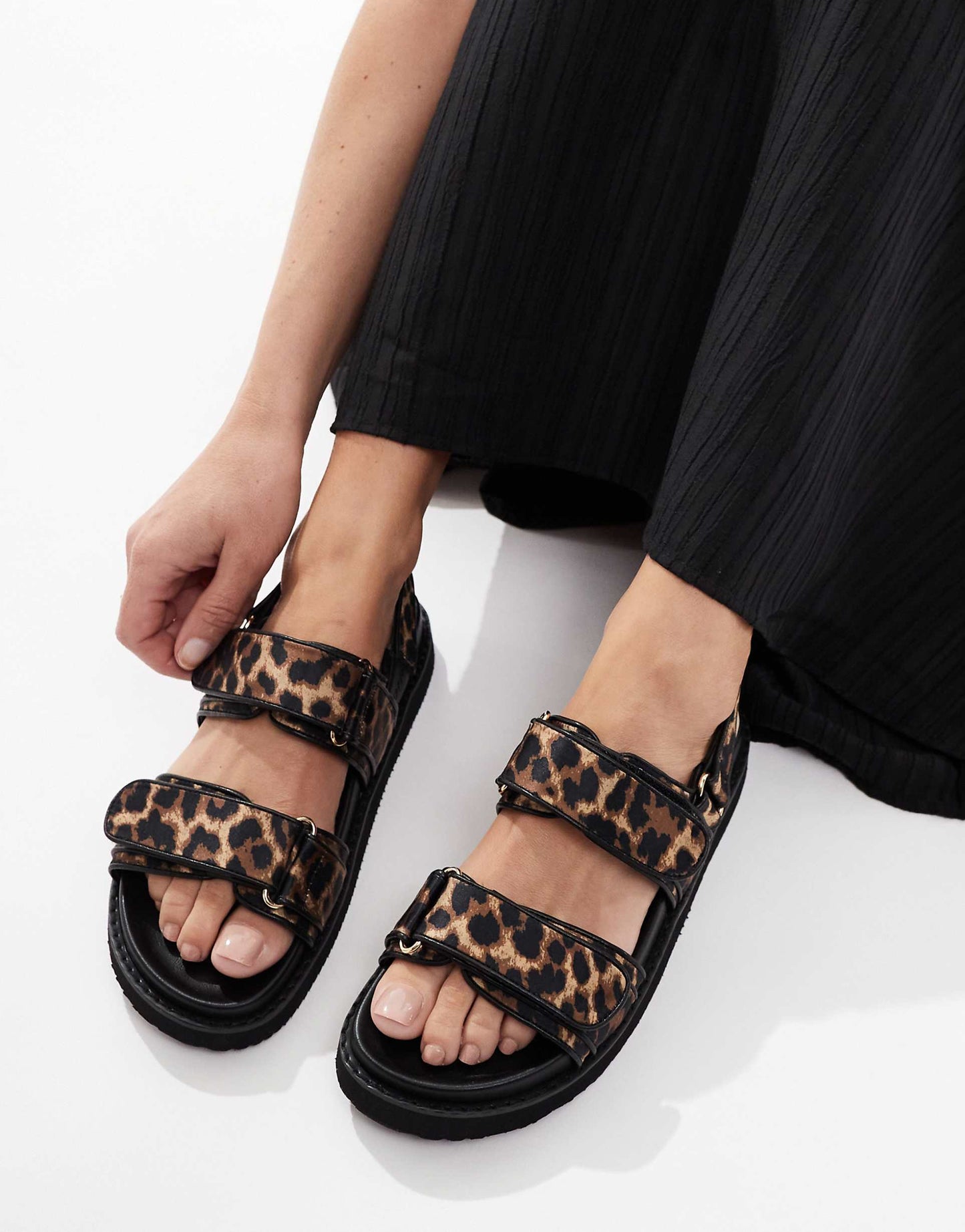 Tiesha Footbed Sandals