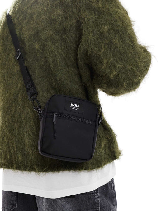 Bail Shoulder Bag
