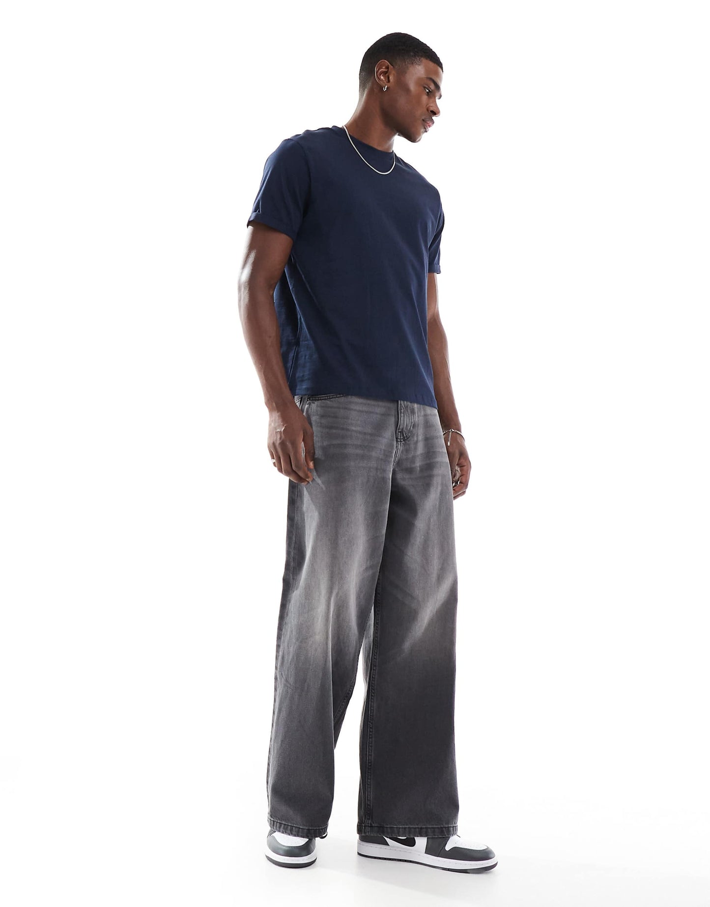 Essential Crew Neck T-Shirt With Roll Sleeve