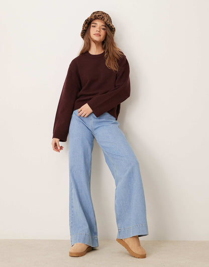 Crew Neck Knitted Sweater With Wide Sleeves