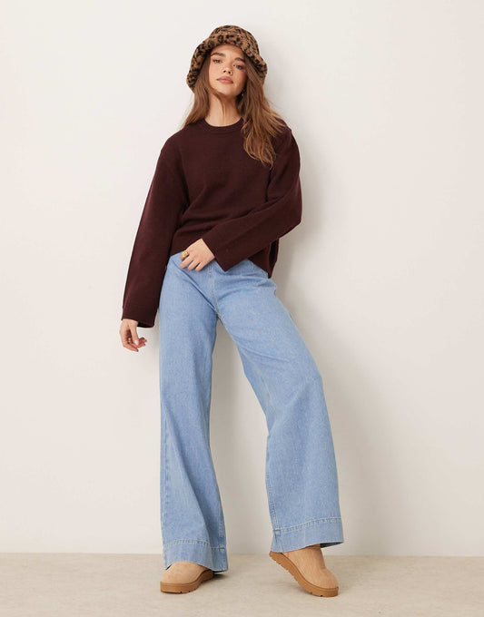 Crew Neck Knitted Sweater With Wide Sleeves