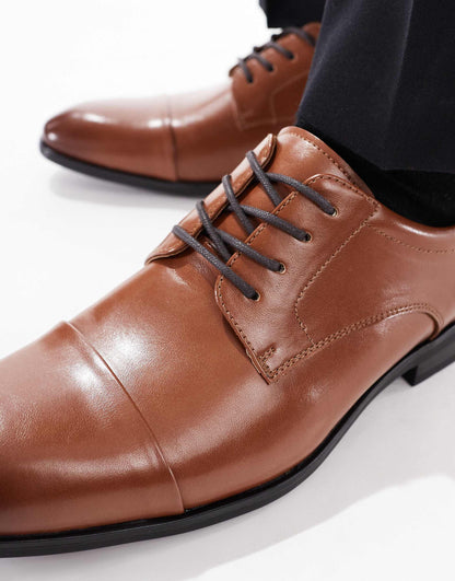 Ross Lace Up Shoes With Toe Cap