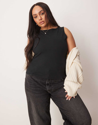 Curve Boat Neck Tank Top