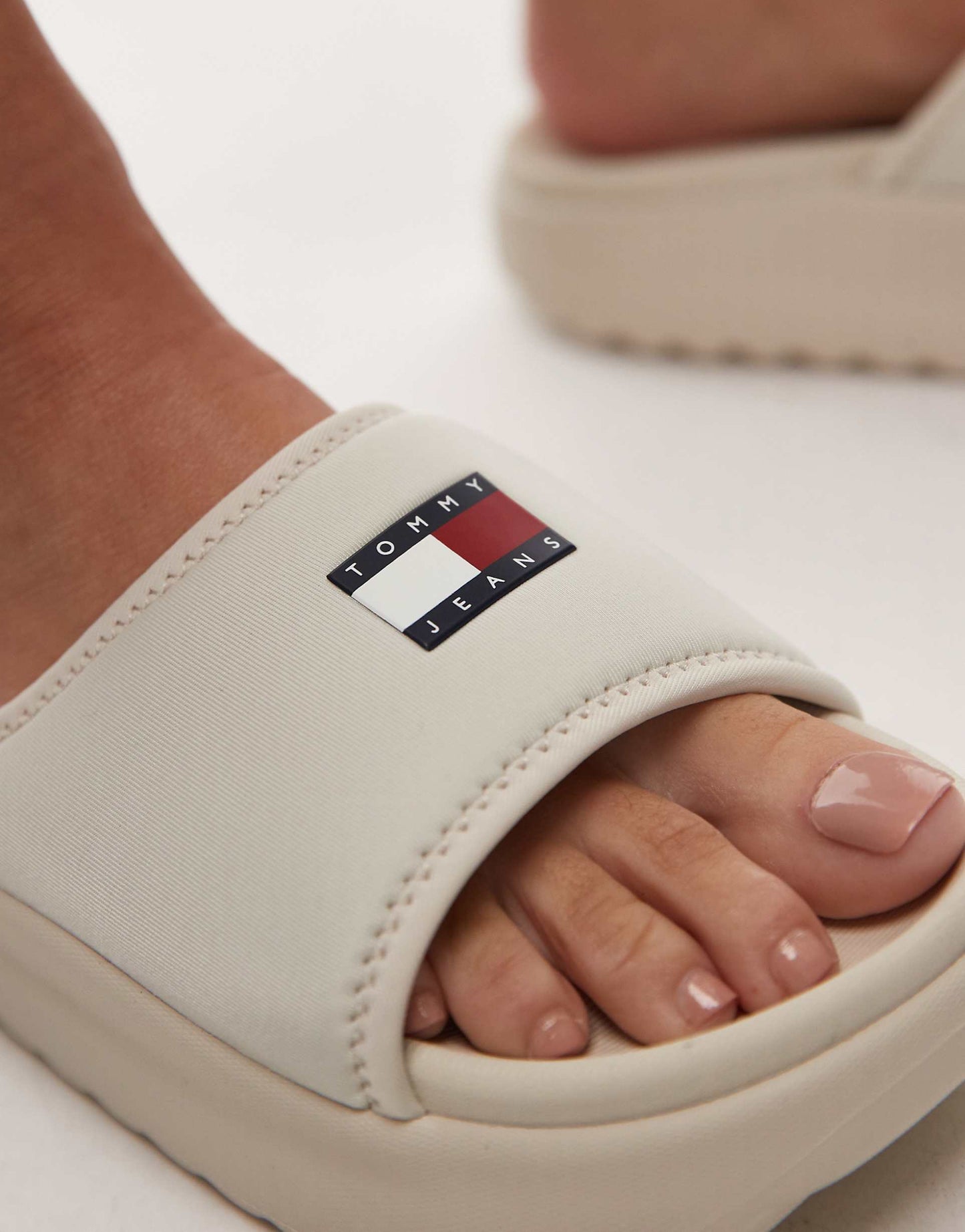 Comfy Pool Sliders