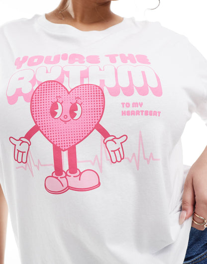 Curve Oversized T-Shirt With Heart Graphic