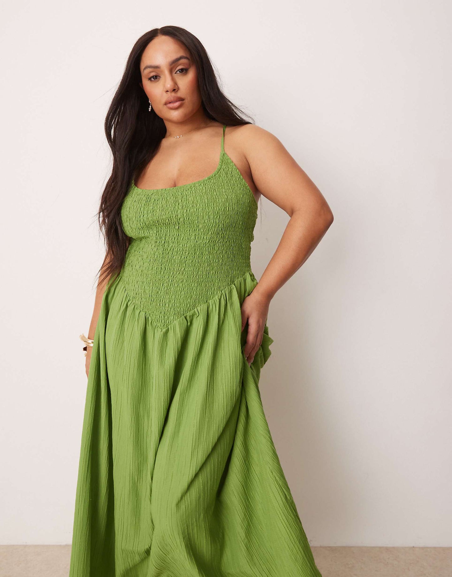 Curve Scoop Neck Crinkle Maxi Dress With Cross Back