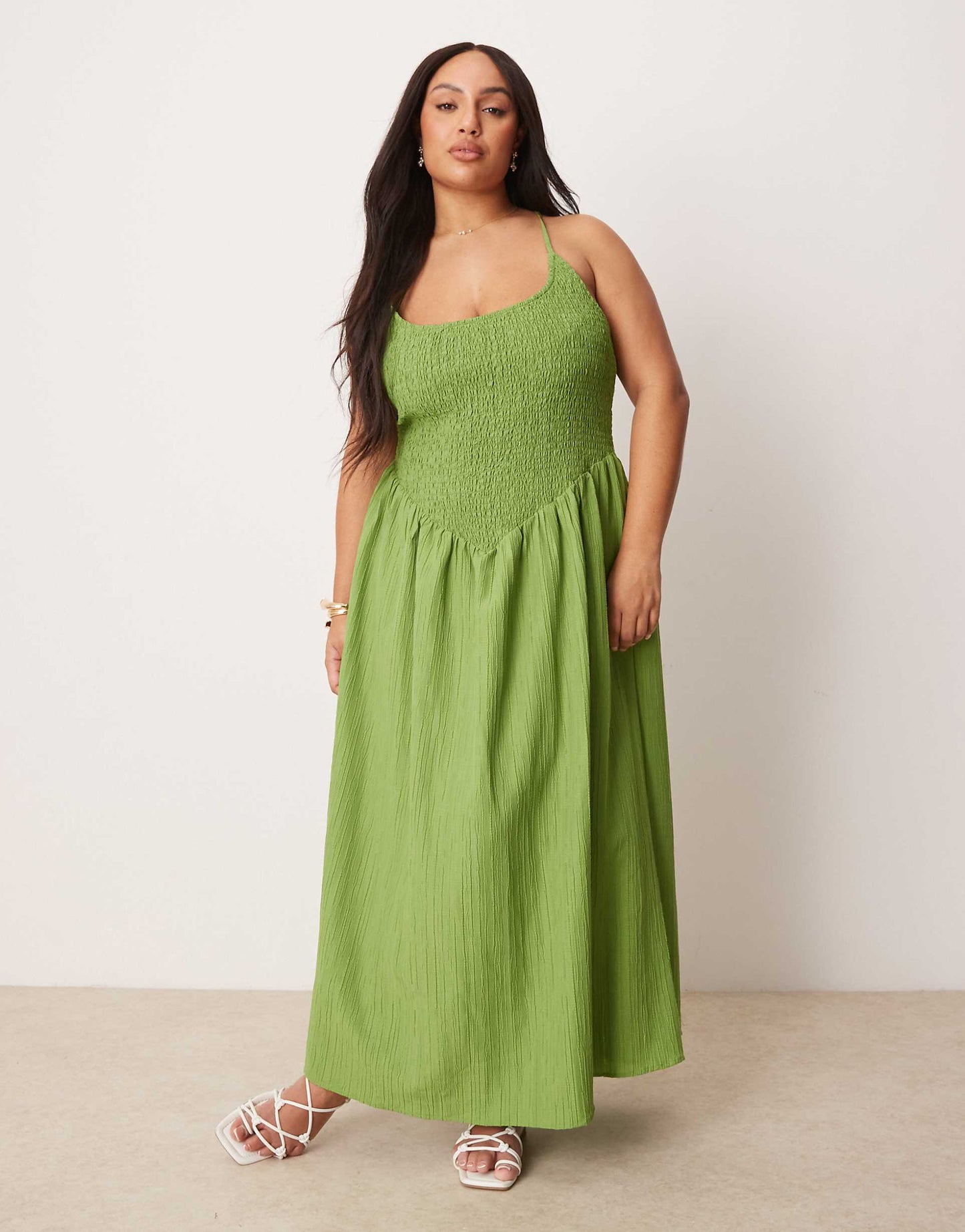 Curve Scoop Neck Crinkle Maxi Dress With Cross Back