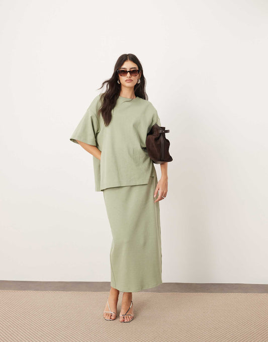 Premium Heavy Weight Textured Jersey T-Shirt And Column Maxi Skirt Co-Ord