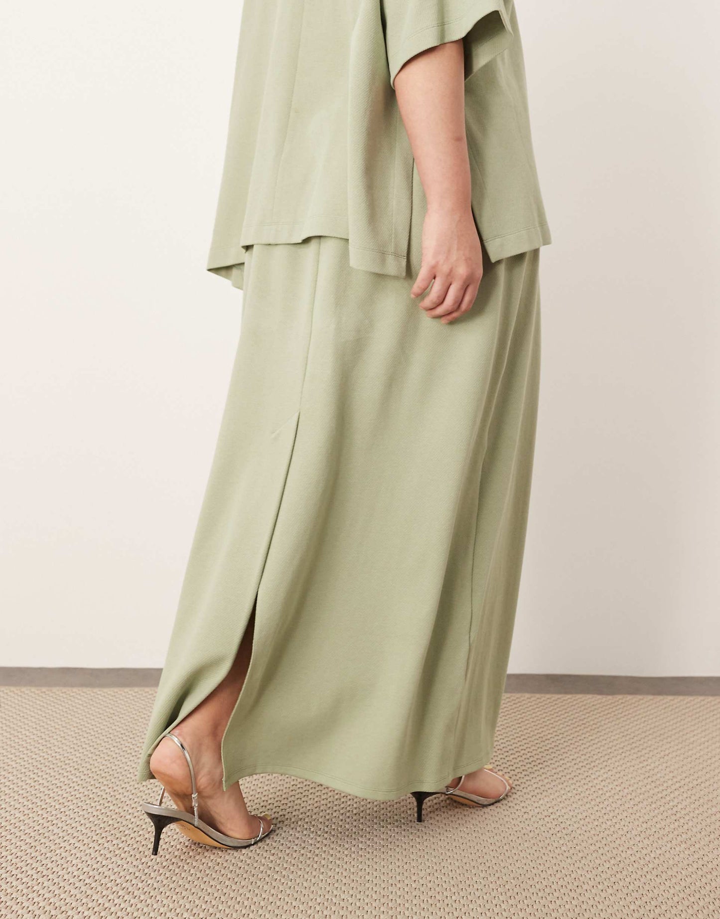 Curve Premium Heavy Weight Textured Jersey Column Maxi Skirt Co-Ord