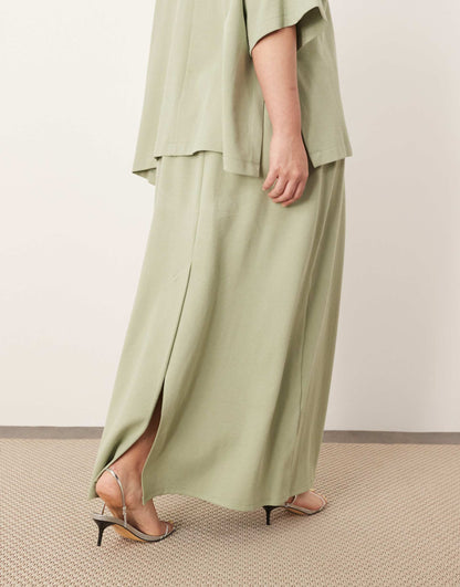 Curve Premium Heavy Weight Textured Jersey Column Maxi Skirt Co-Ord