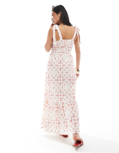 Petite Seersucker Tie Shoulder Tiered Maxi Dress