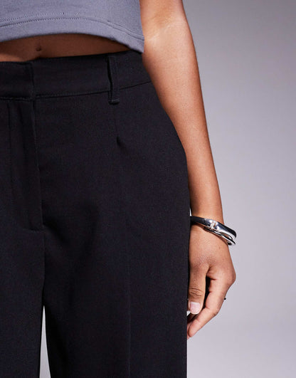 Wide Leg Tailored Trouser