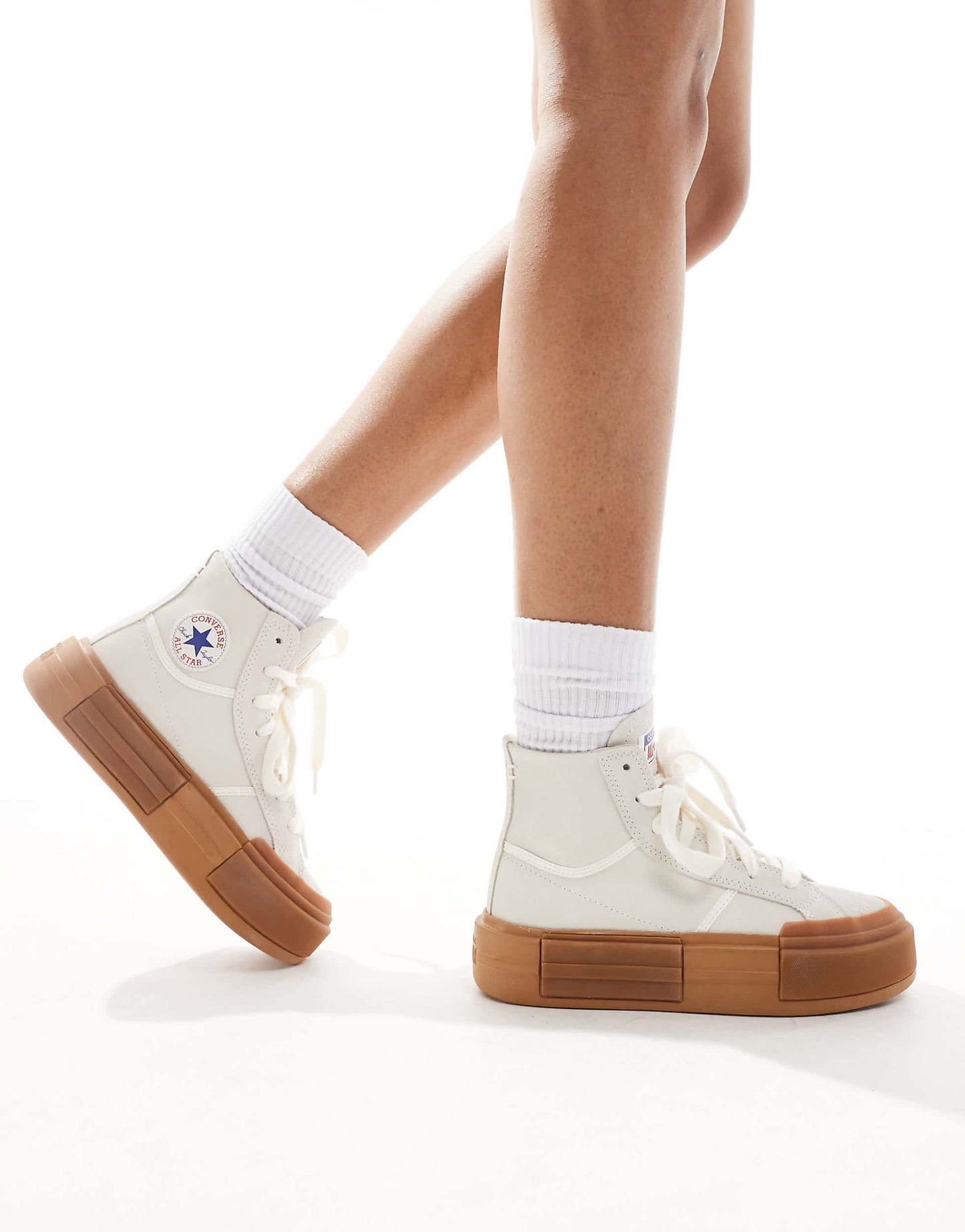 Cruise Hi Trainers With Gum Sole