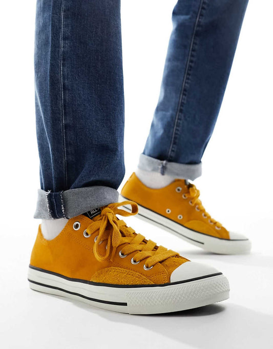 Chuck Taylor All Star Ox Trainers