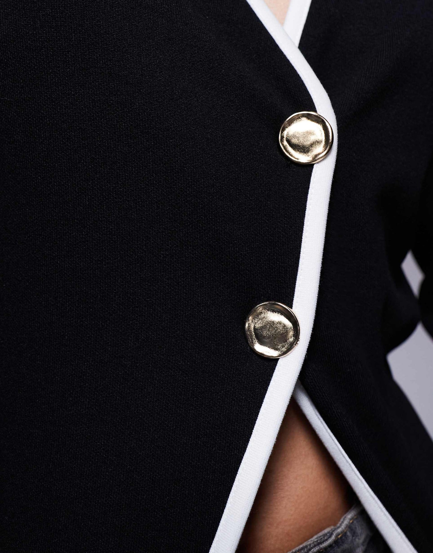 Contrast Trim Cardigan