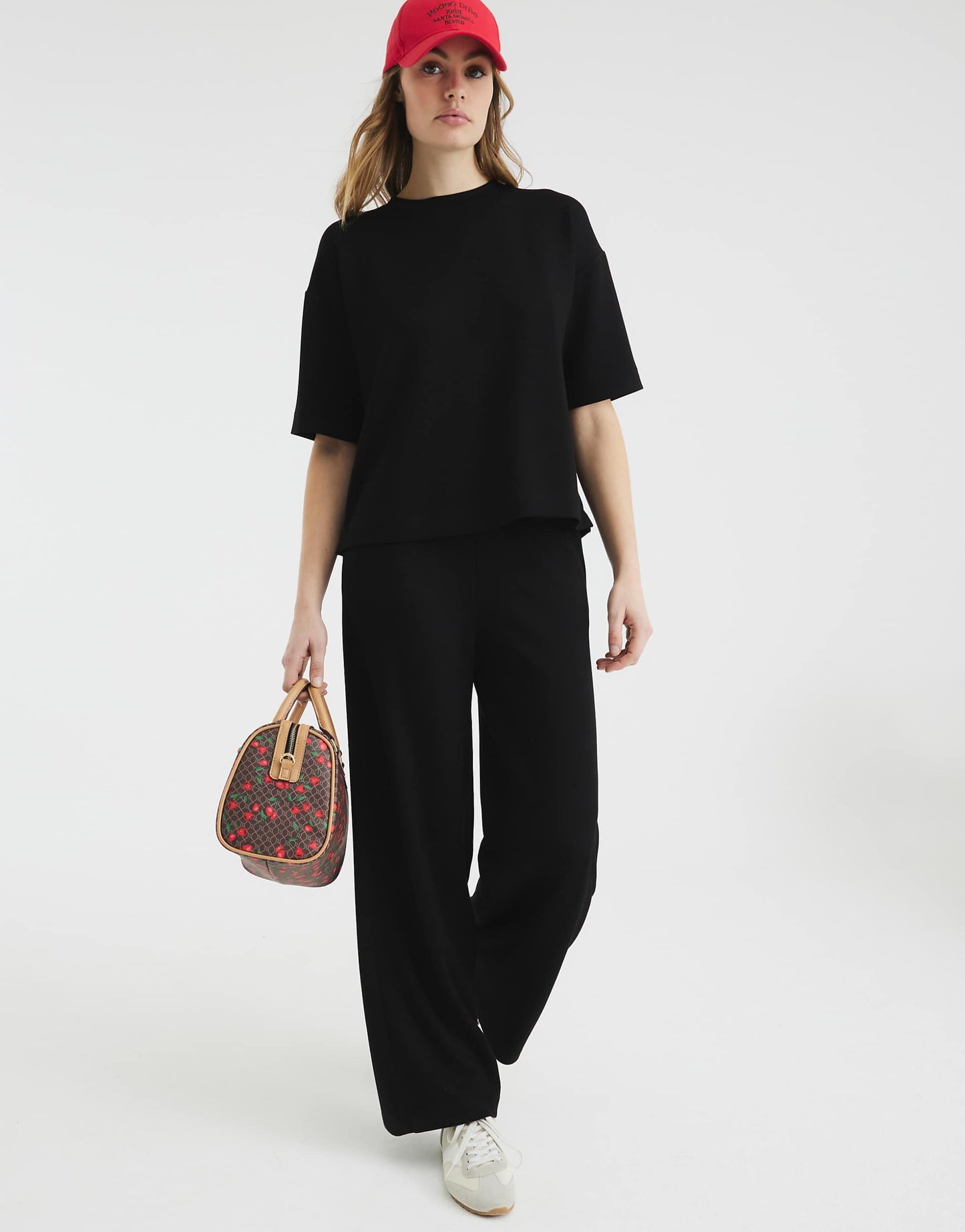 Boxy Clean Tee