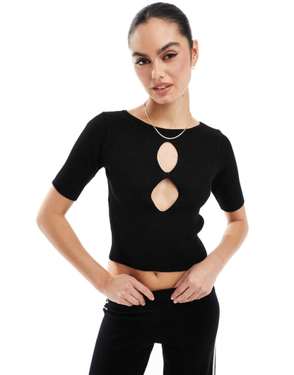 Key Hole Crop Top