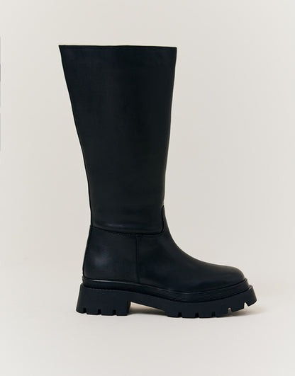 Chunky High Leg Boot Wide Leg In Black