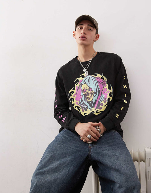 Long Sleeve Washed Skull Print Graphic T-Shirt
