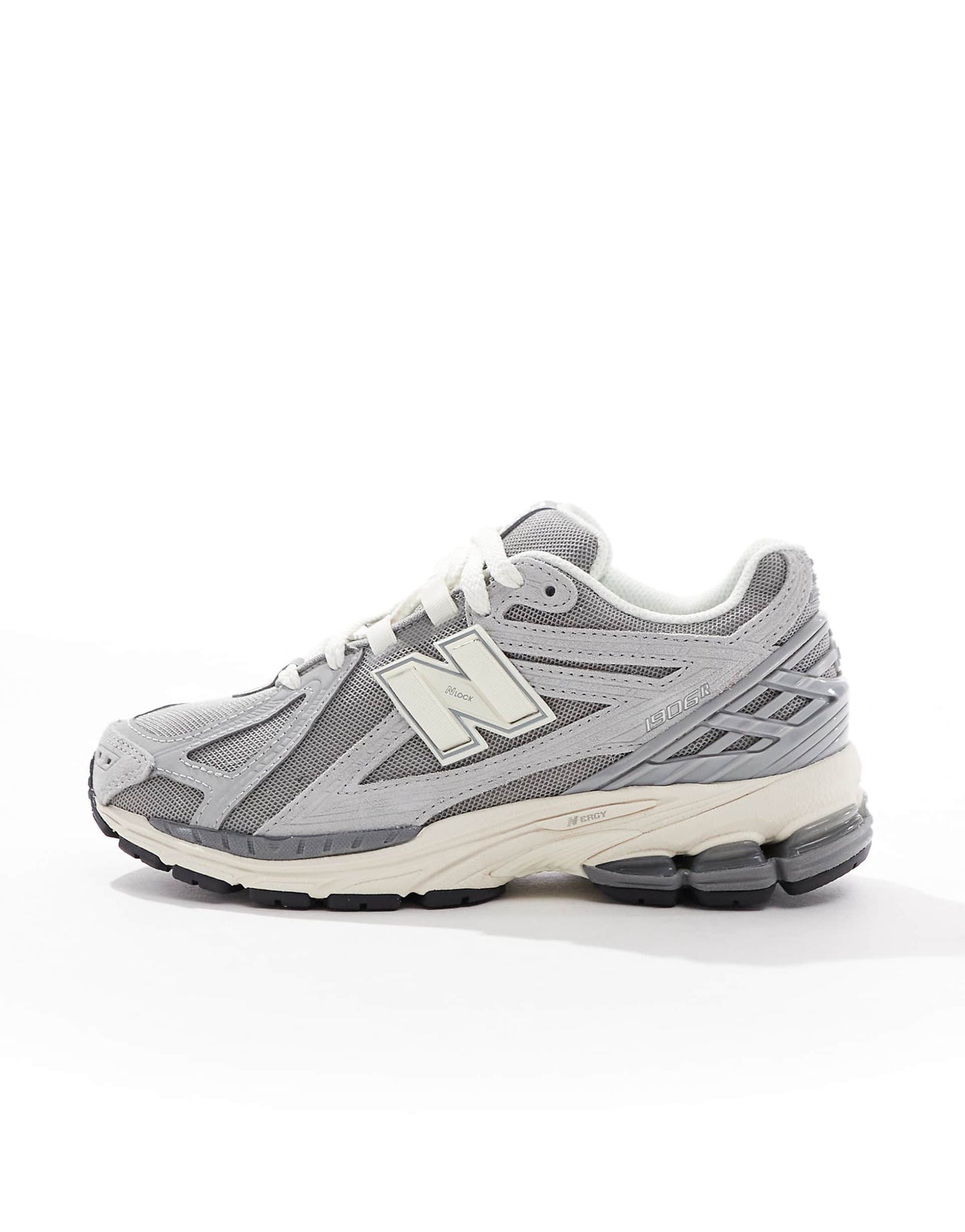 1906R Trainers