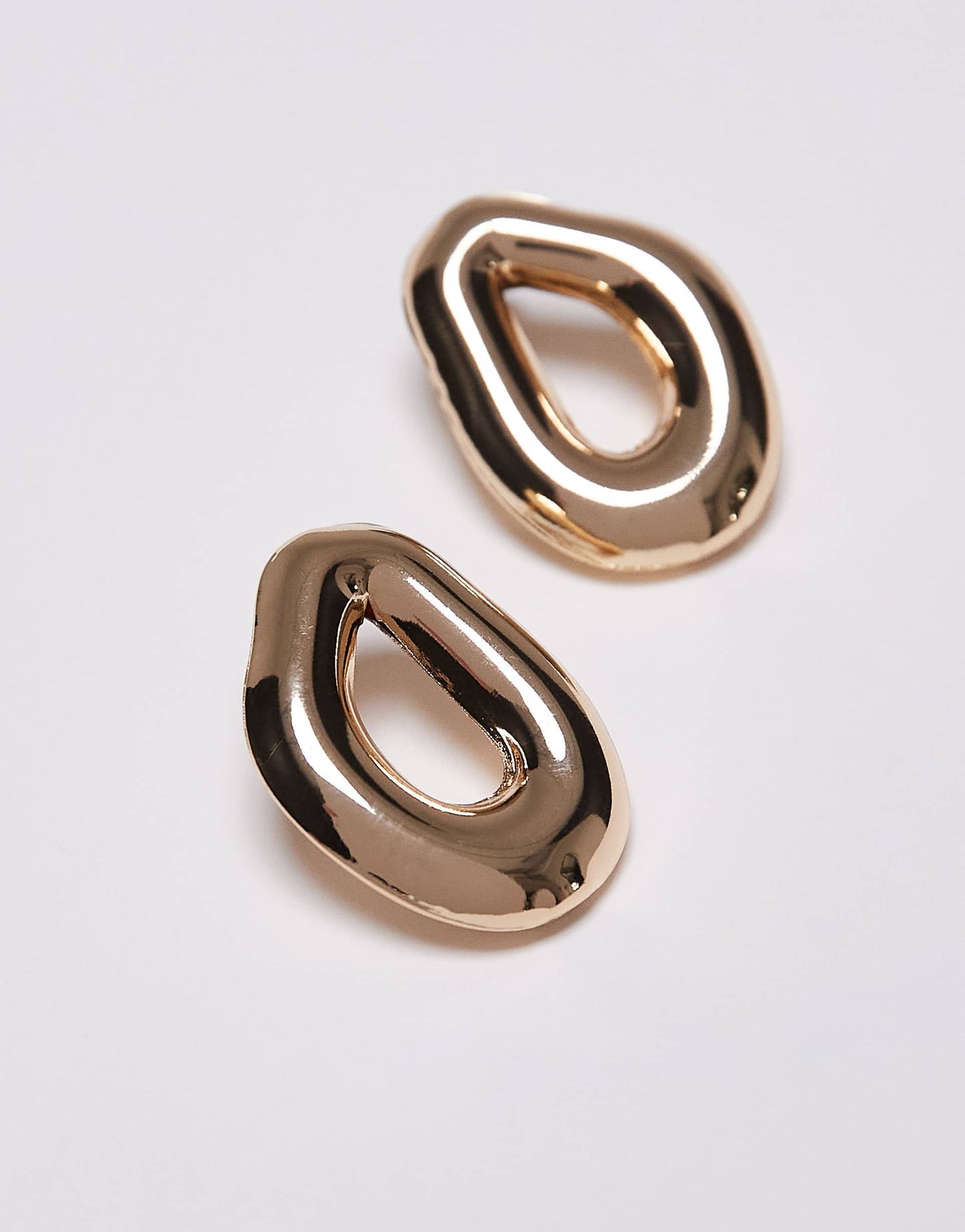 Earle Rounded Earrings