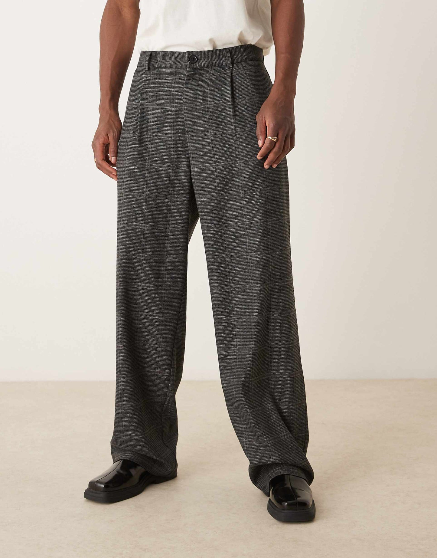 Smart Wide Leg Trousers With Front Pleats