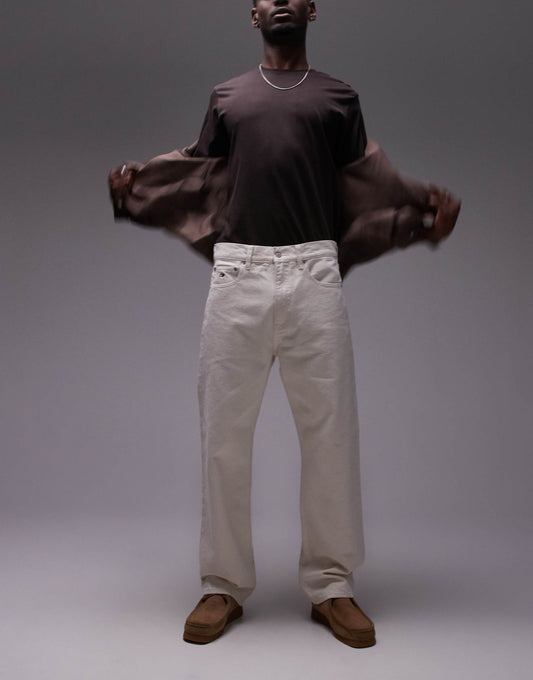 Straight Jeans