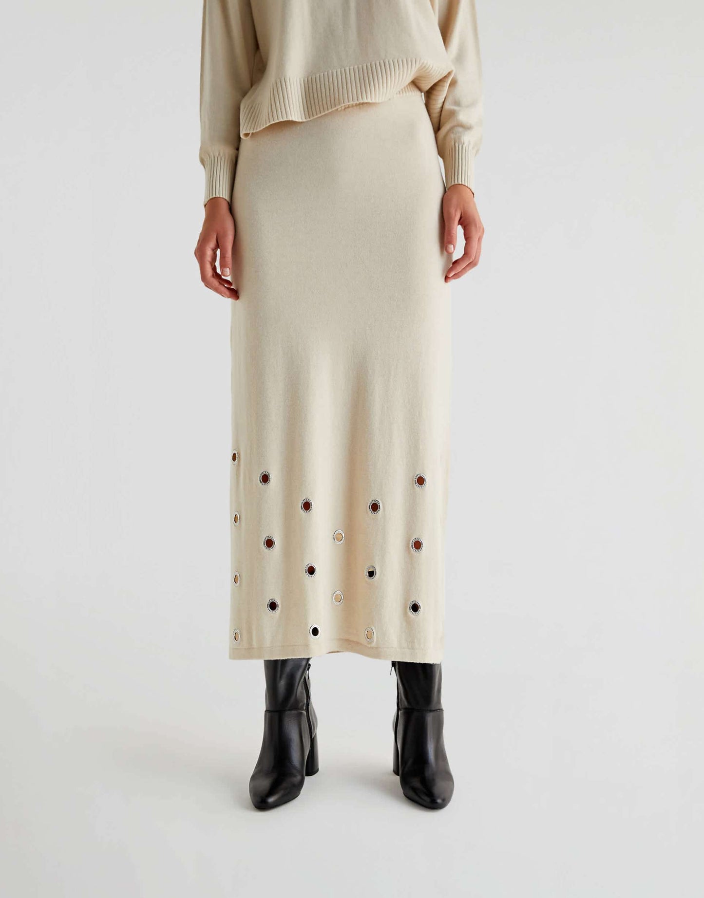 Eyelet Set Knit Skirt