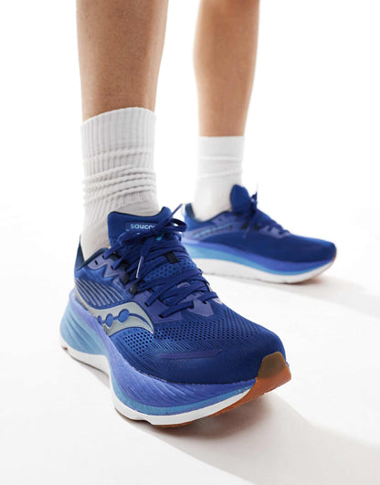 Hurricane 24 Running Trainers